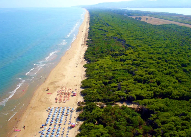 Viola Club Village Isola Varano, Puglia