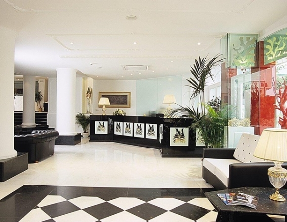 M Glamour Hotel Marche
